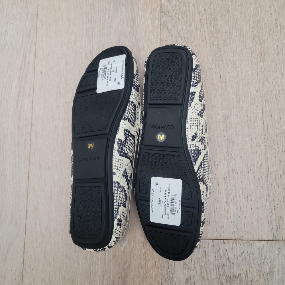 Calvin Klein Women's Snakeskin Loafers - Black and Cream - Picture 2 of 5